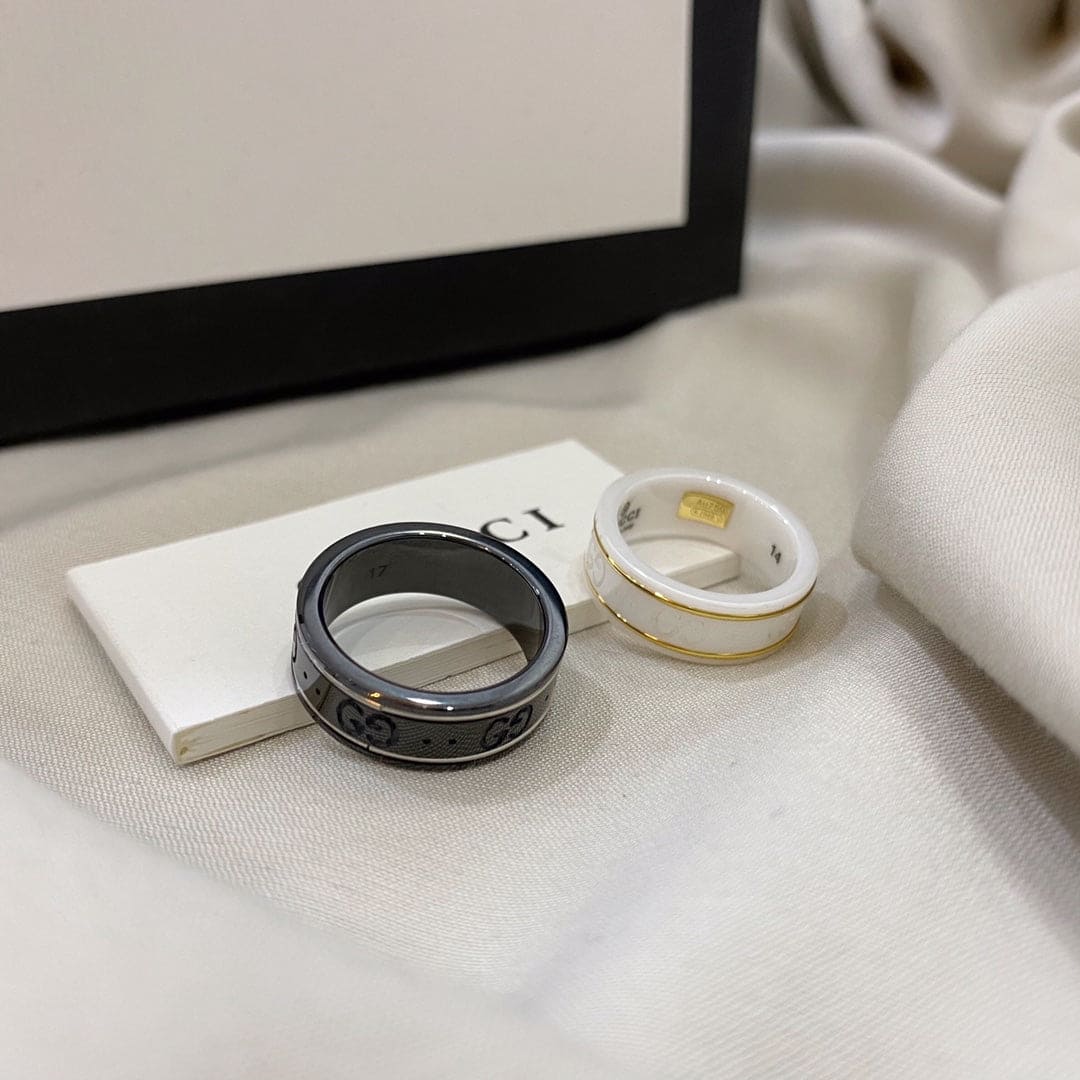 18K Double Gucci Icon Black Corundum Ring