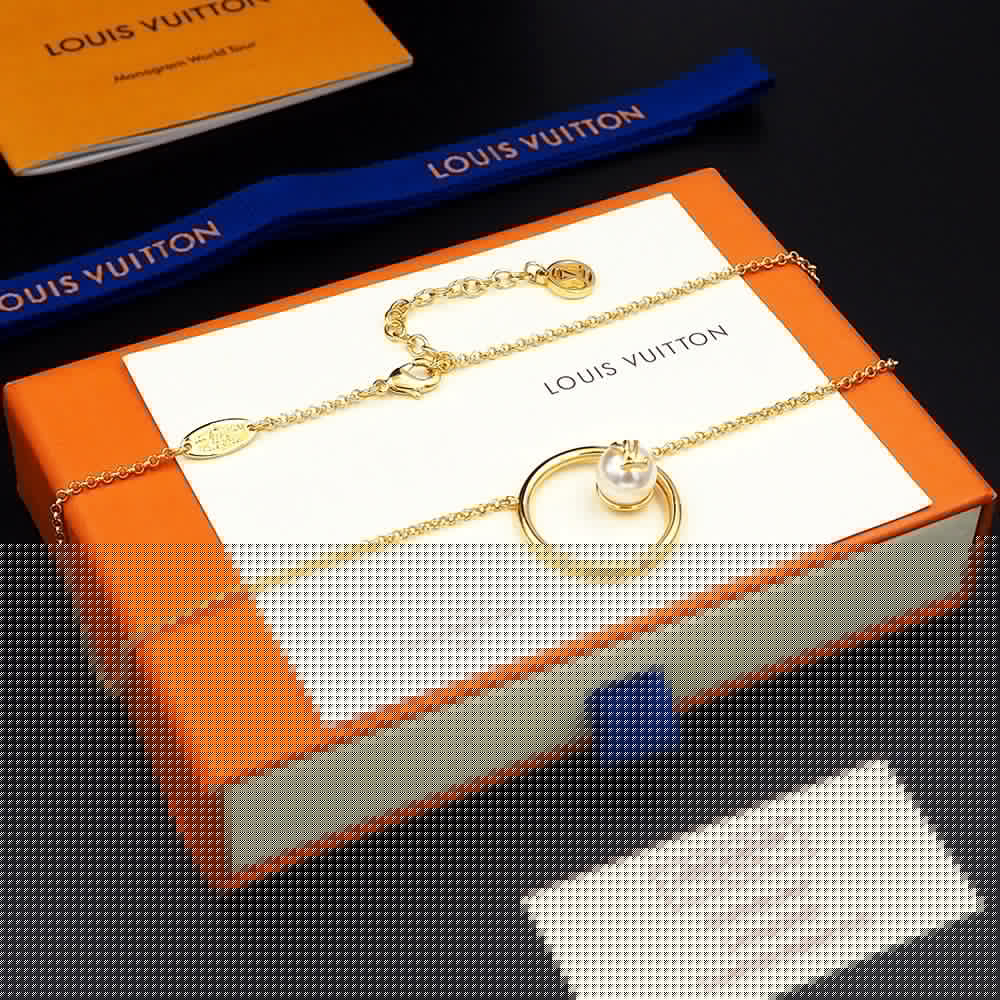 18K Louis Vuitton Eclipse Pearls Necklace